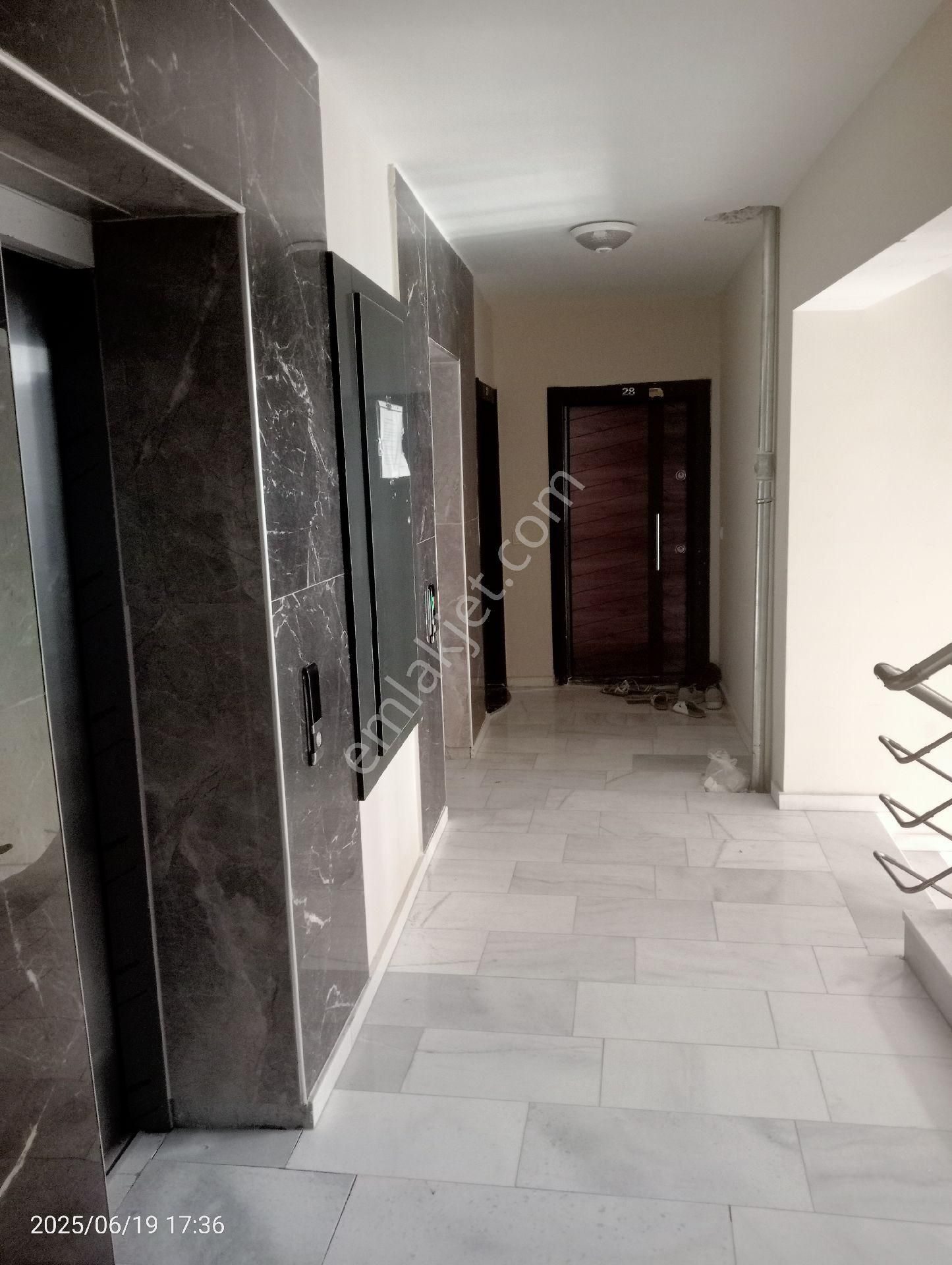 Sıfır Ayarında Ful Yapılı 2+1 Ara Kat Kuşadası - Görsel 15