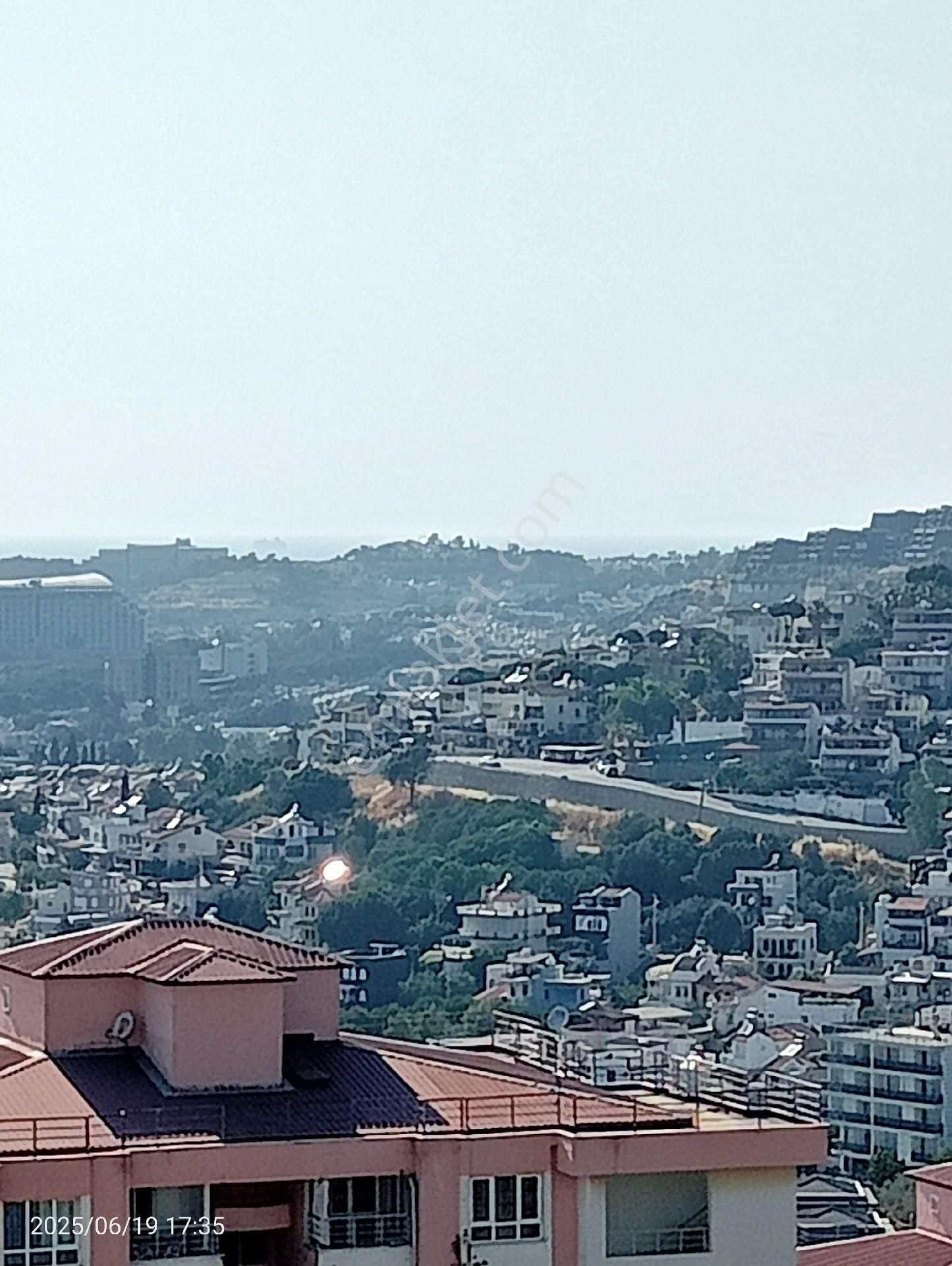 Sıfır Ayarında Ful Yapılı 2+1 Ara Kat Kuşadası - Görsel 10