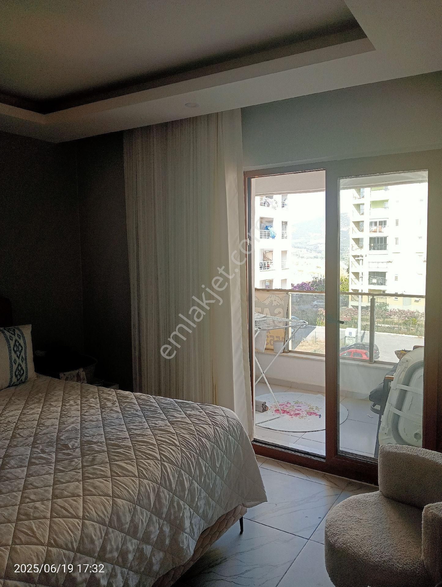 Sıfır Ayarında Ful Yapılı 2+1 Ara Kat Kuşadası - Görsel 29