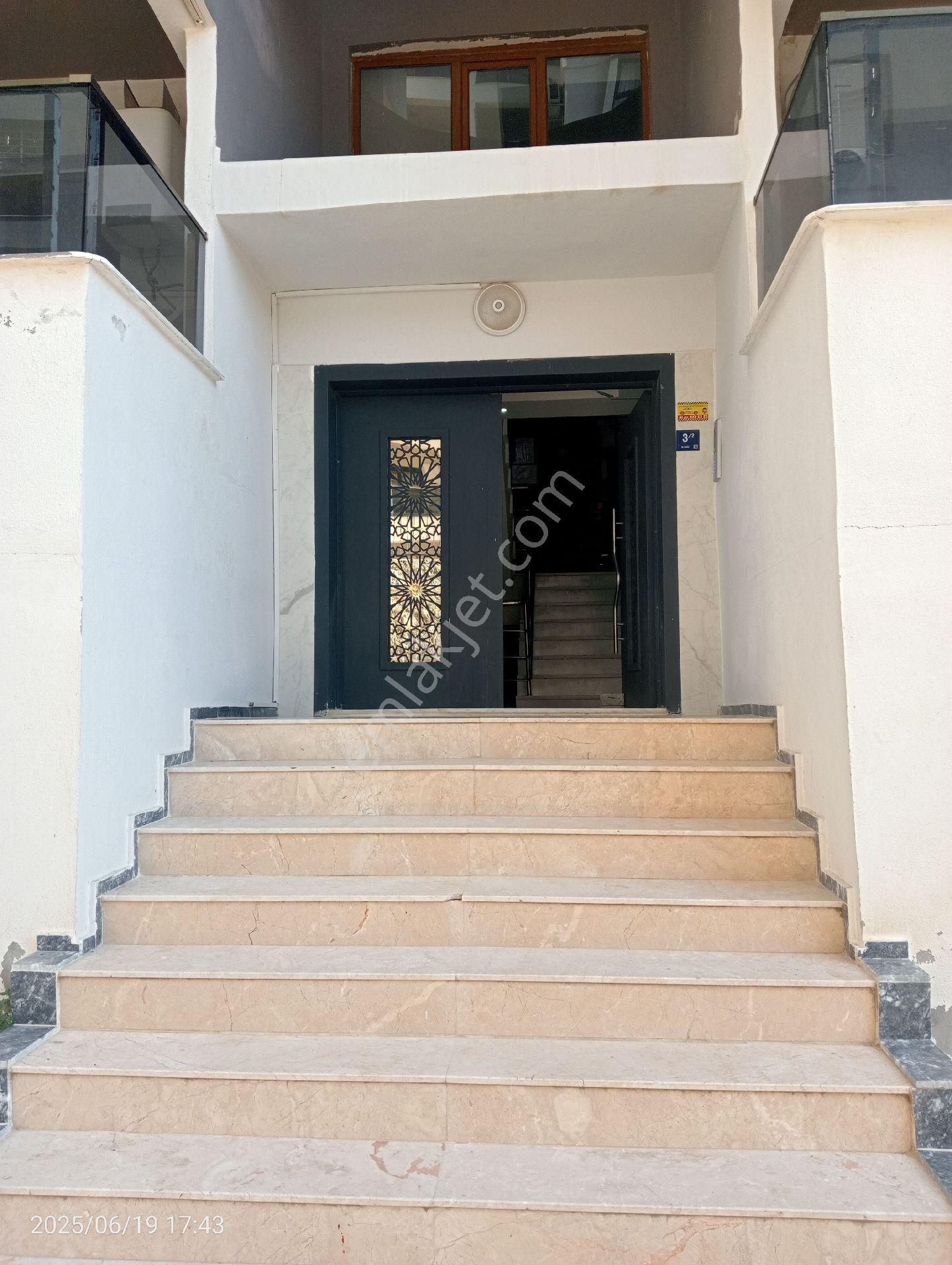 Sıfır Ayarında Ful Yapılı 2+1 Ara Kat Kuşadası - Görsel 6