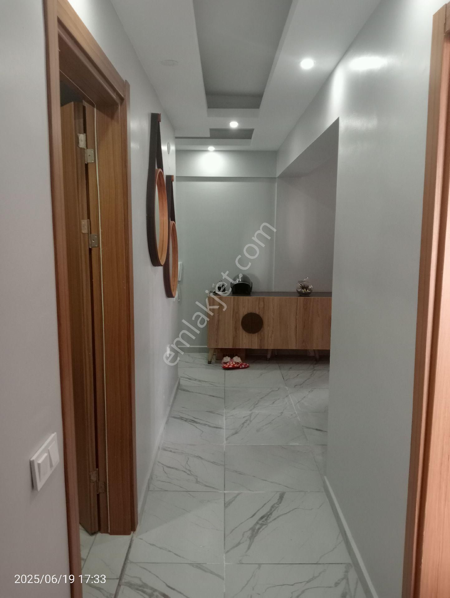 Sıfır Ayarında Ful Yapılı 2+1 Ara Kat Kuşadası - Görsel 25