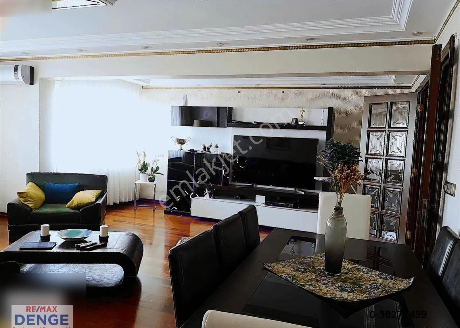 Rami Cuma Mahallesinde Deniz Manzaralı Satılık Dublex Daire