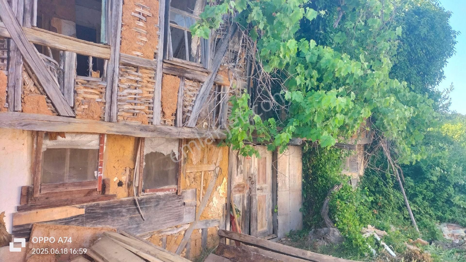 Satılık İstanbul Şile Kurna Köyünde Müstakil Ahşap Ev