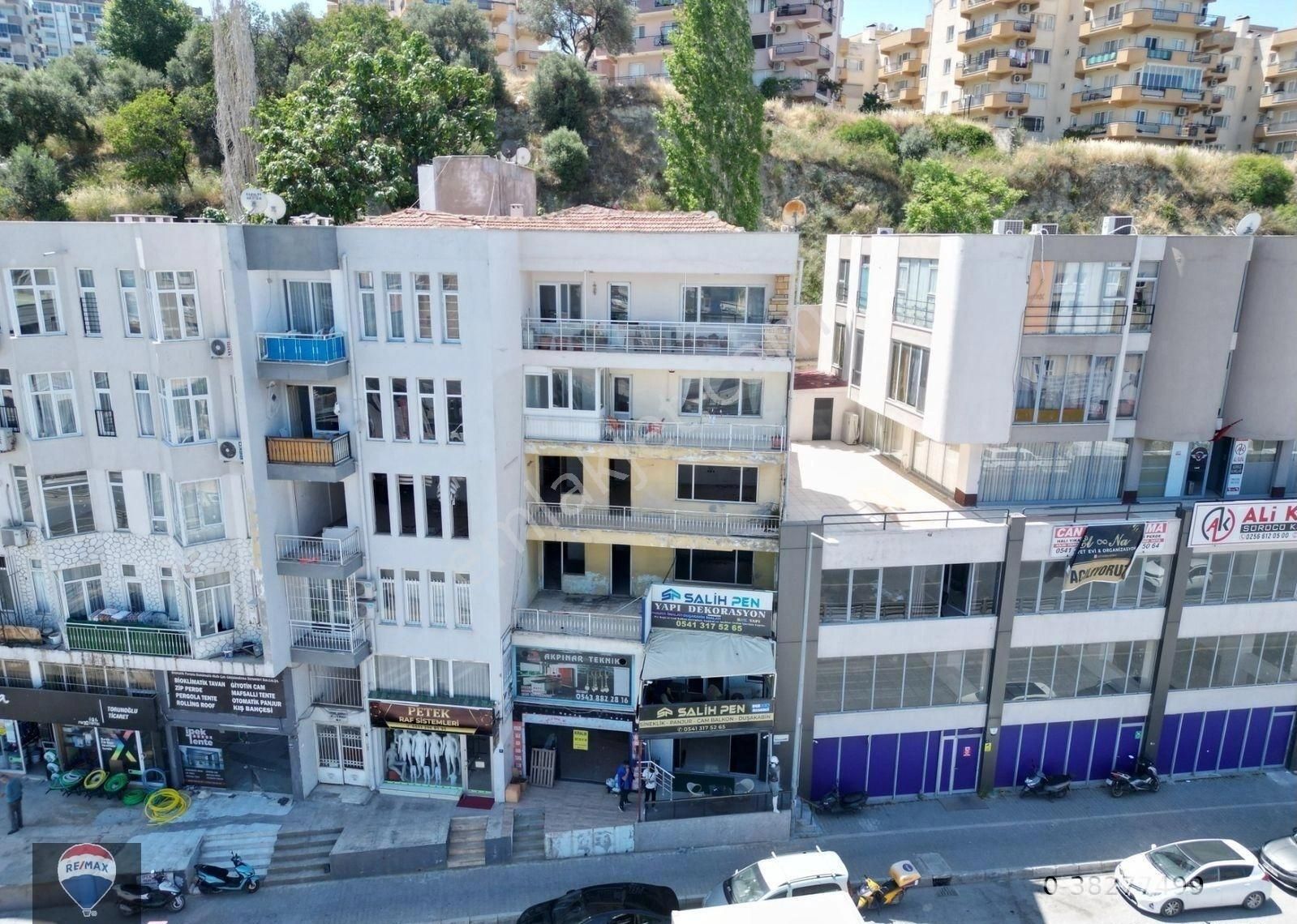 İşlek Cadde Üzerinde, Tabela Değeri Yüksek Satılık İş Yeri!