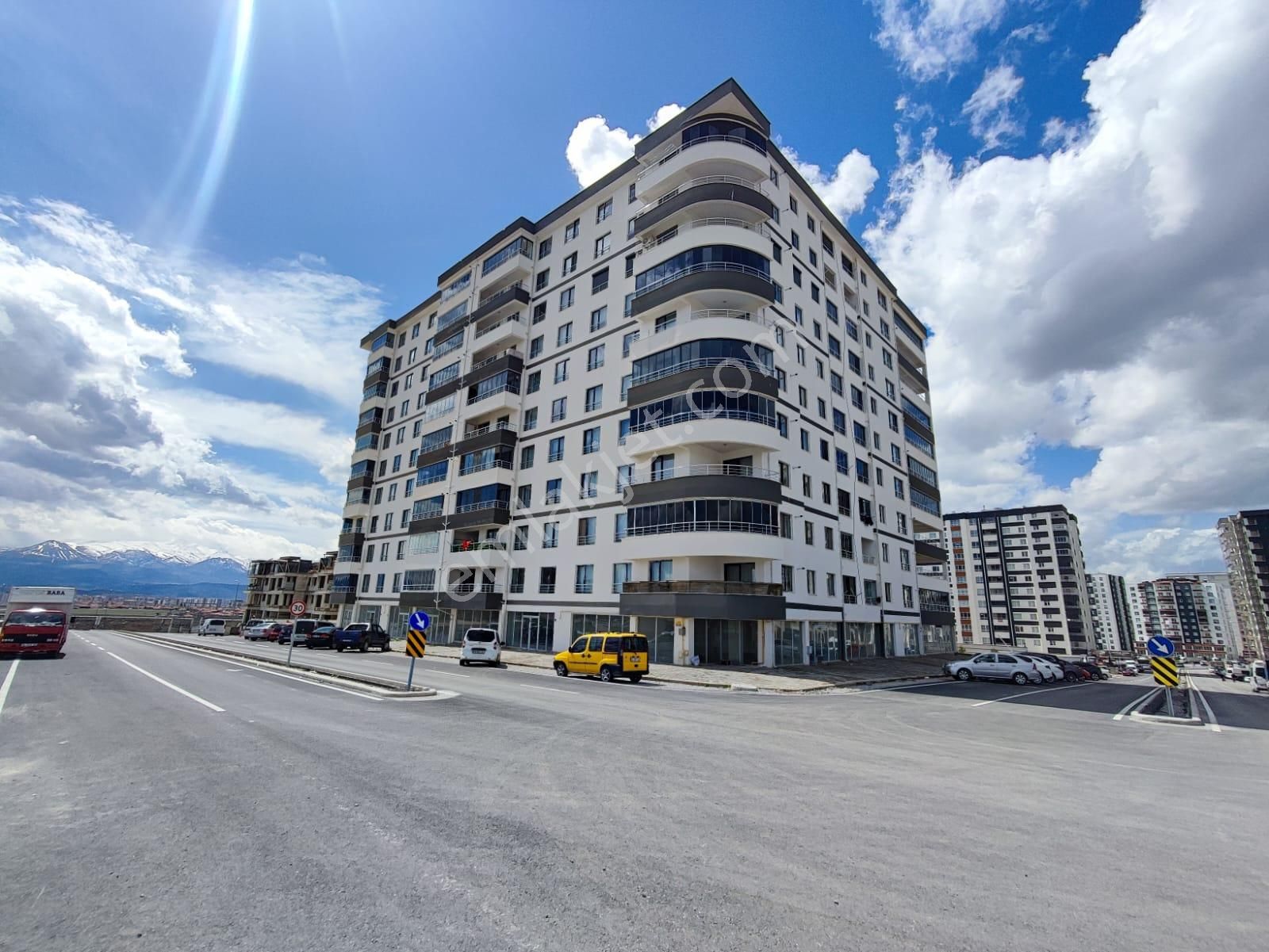 4+1 Geniş Daire