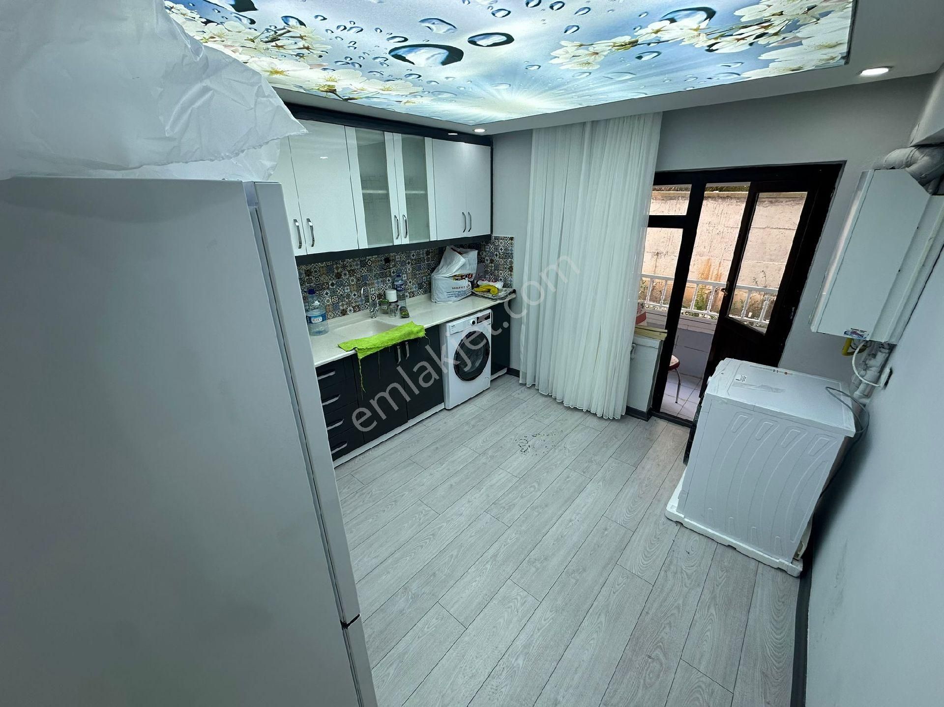 Kafkaslarda 2+1 Bahce Katı Satılık Daıre