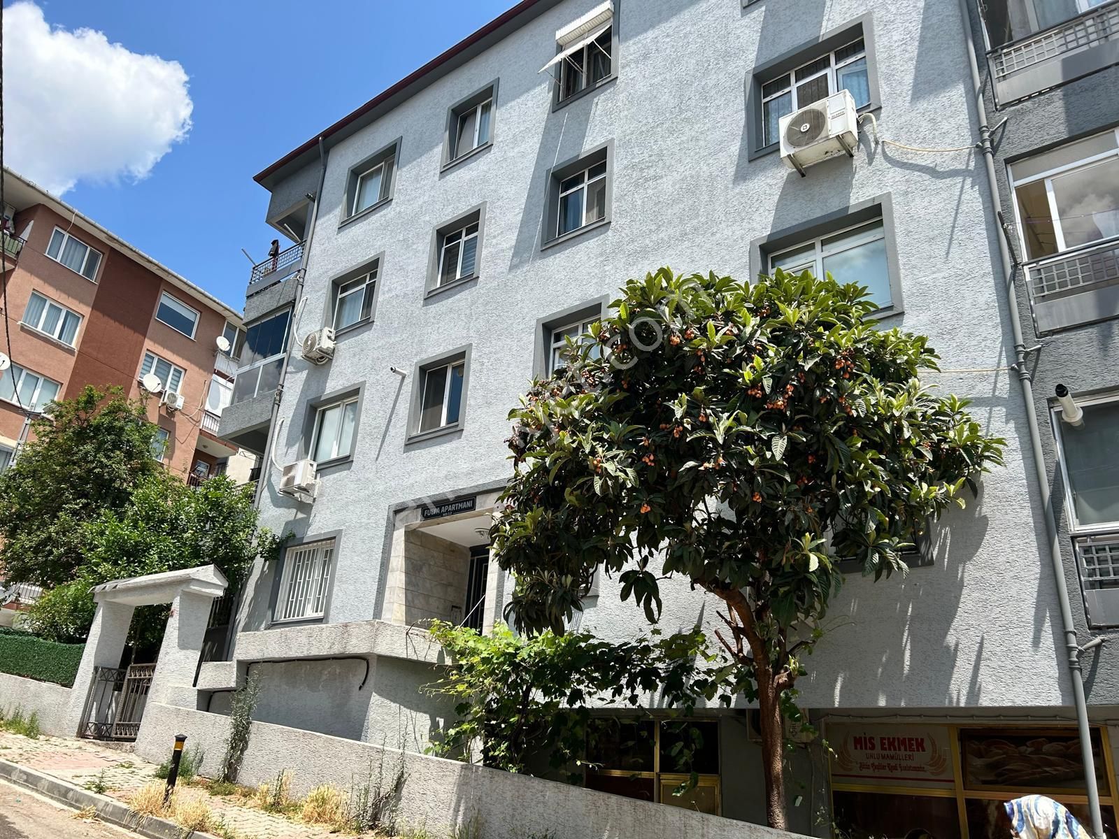 Maltepe Altıntepe’de Metroya Yakın Geniş, Çok Bakımlı 3+1 Kiralık