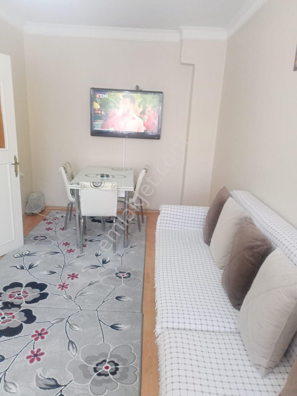Arı Emlak'tan Satılık 95m2 2 T1 Daire 3.kat