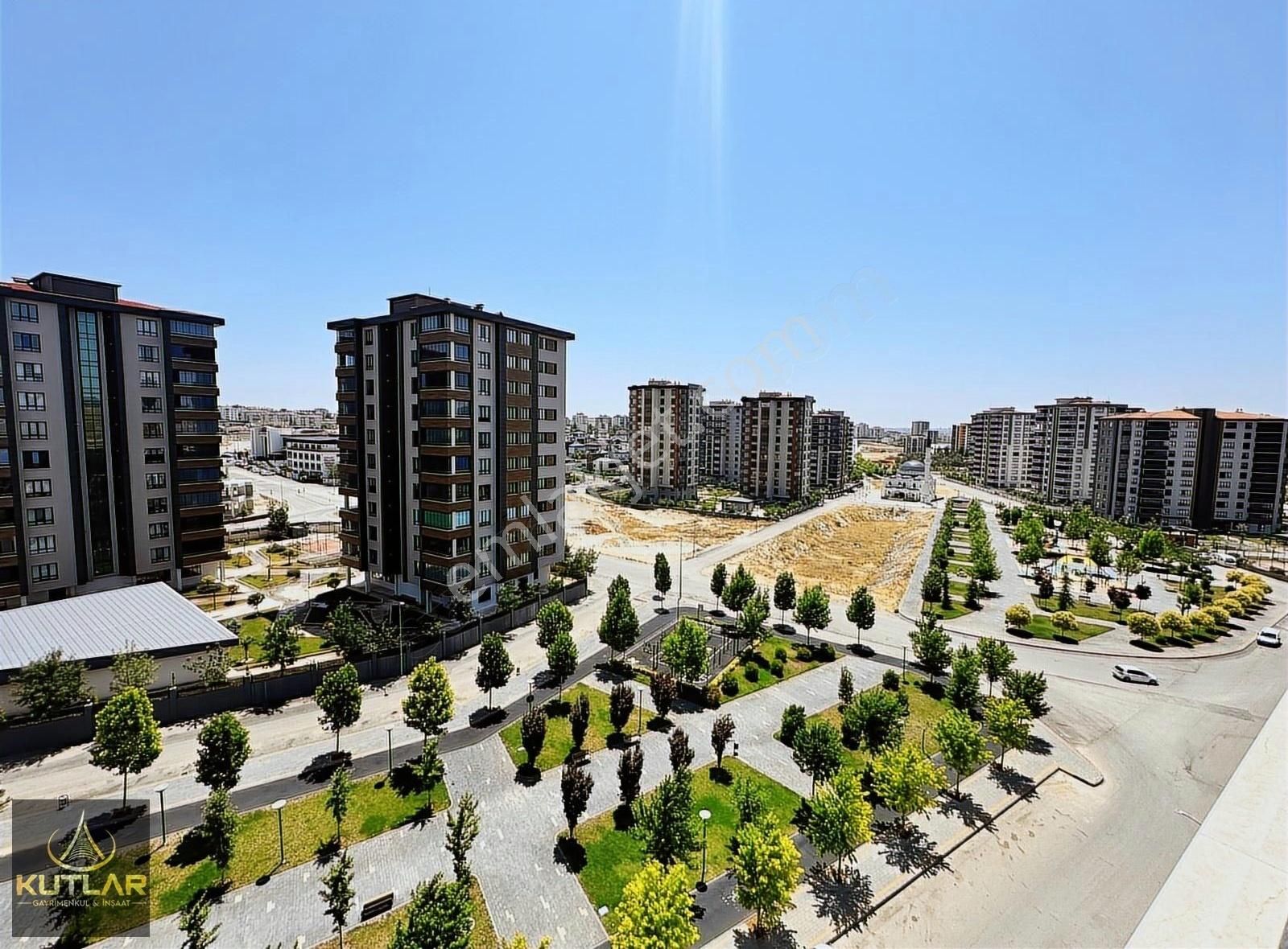 Kutlar'dan İbrahimli De Park Manzaralı Satılık Ara Kat Daire.