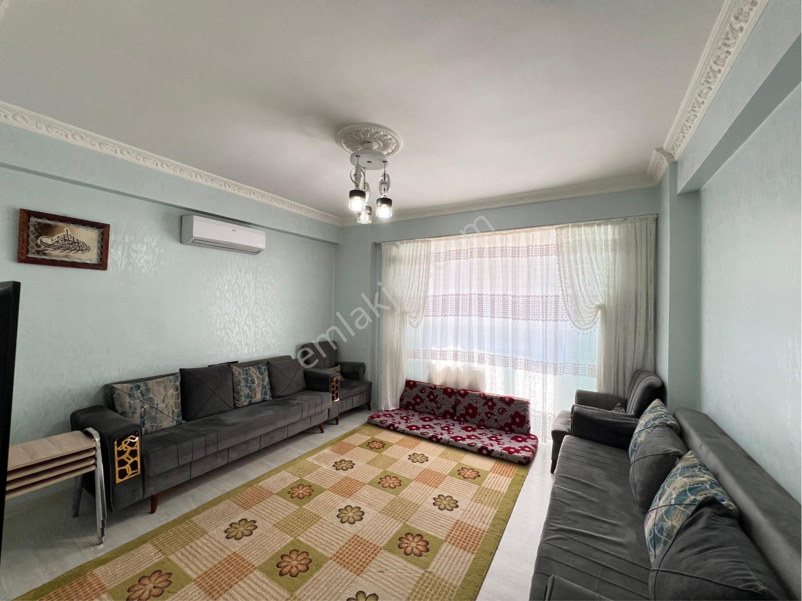 Realty World Mns2 Gayrimenkul Mehmetden Karaköprü Akpiyarda Satılık 3odalı Arakat Muhteşem Bir Daire