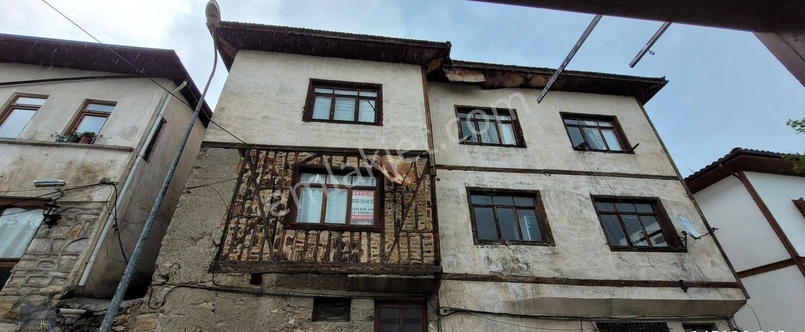 Karabük Safranboluda Tarihi Çarşıda Satılık Müstakil Ev