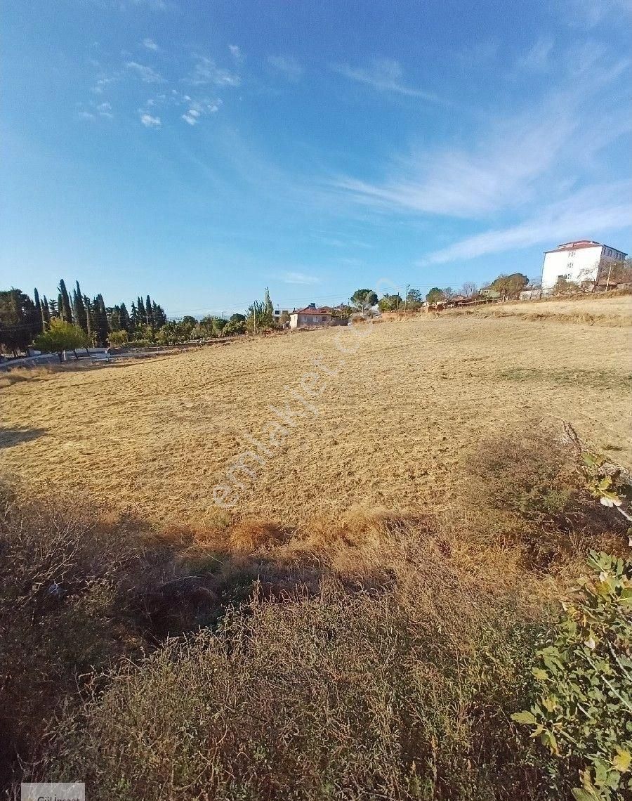 Burhaniye Bahadınlı Mahallesinde Satılık Arsa
