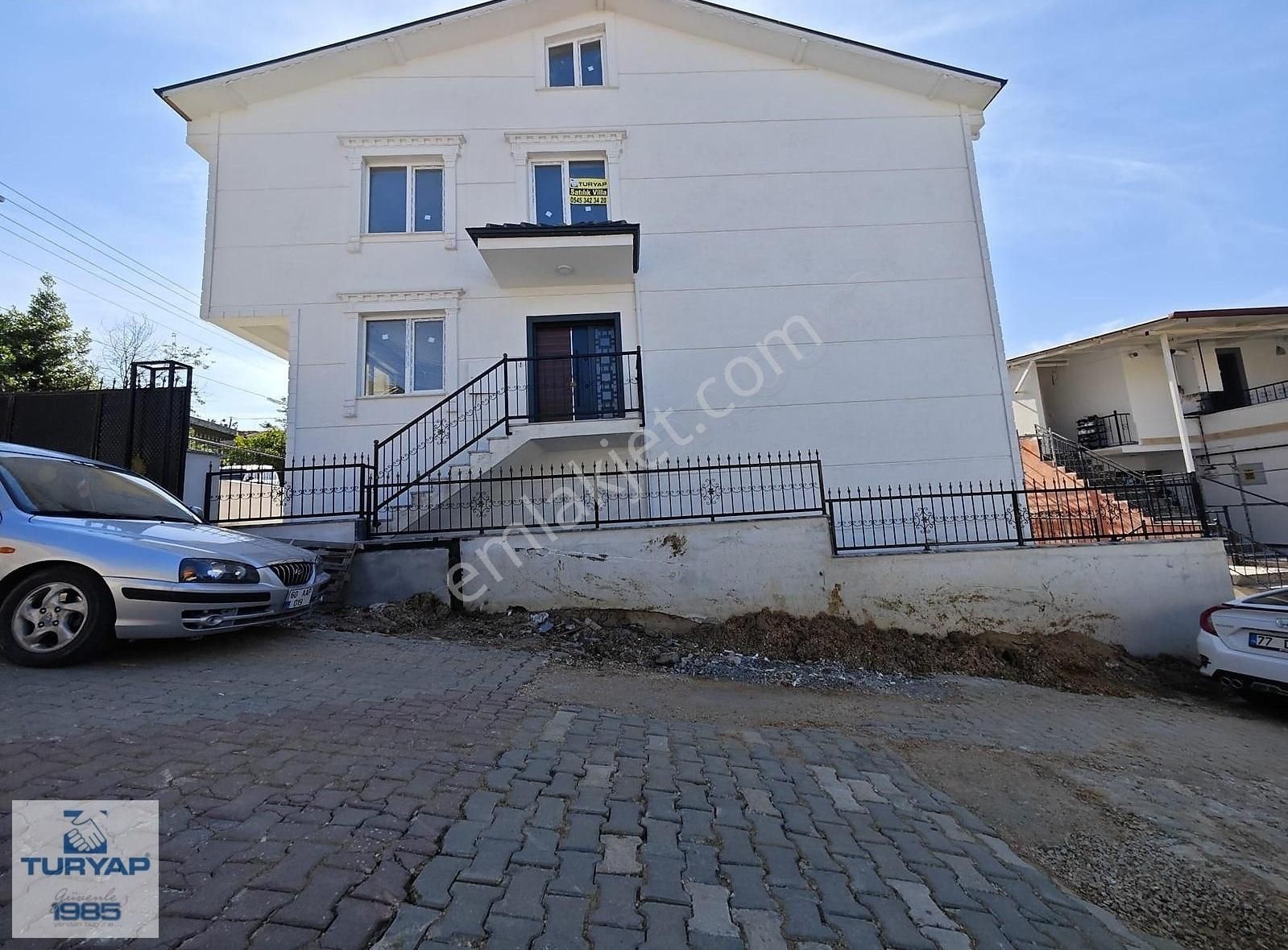 Yalova Merkez İsmetpaşada Satılık 7+2 Villa!. (465 M2)