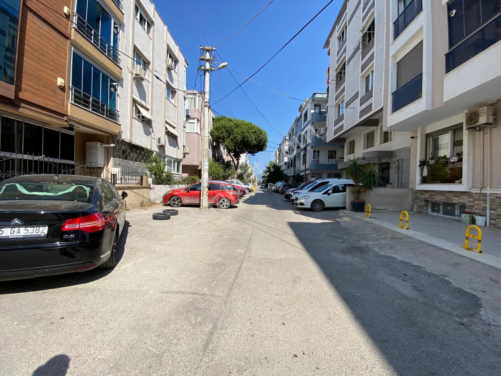 Buca İşçievleri'nde; Konak Ve Şirinyer'e Çok Yakın Kiralık Kullanışlı 2+1 Daire - Görsel 32