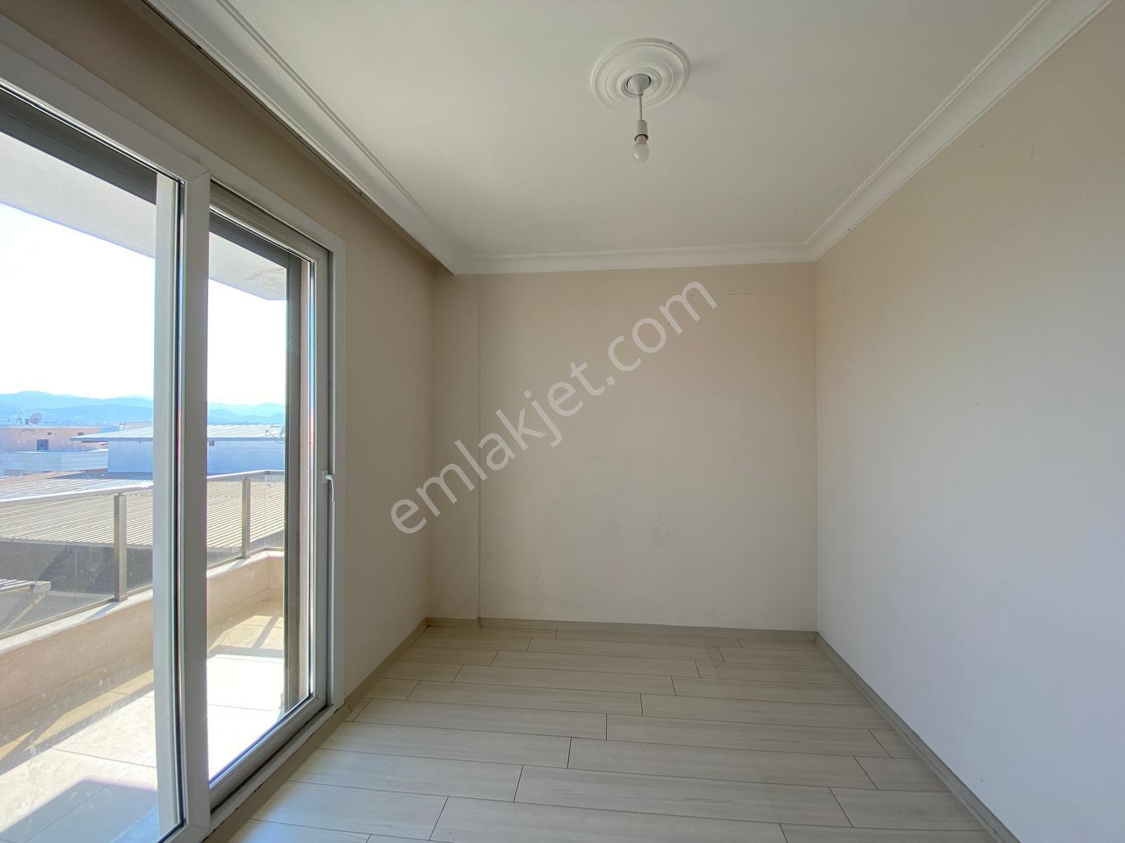 Buca İşçievleri'nde; Konak Ve Şirinyer'e Çok Yakın Kiralık Kullanışlı 2+1 Daire - Görsel 24