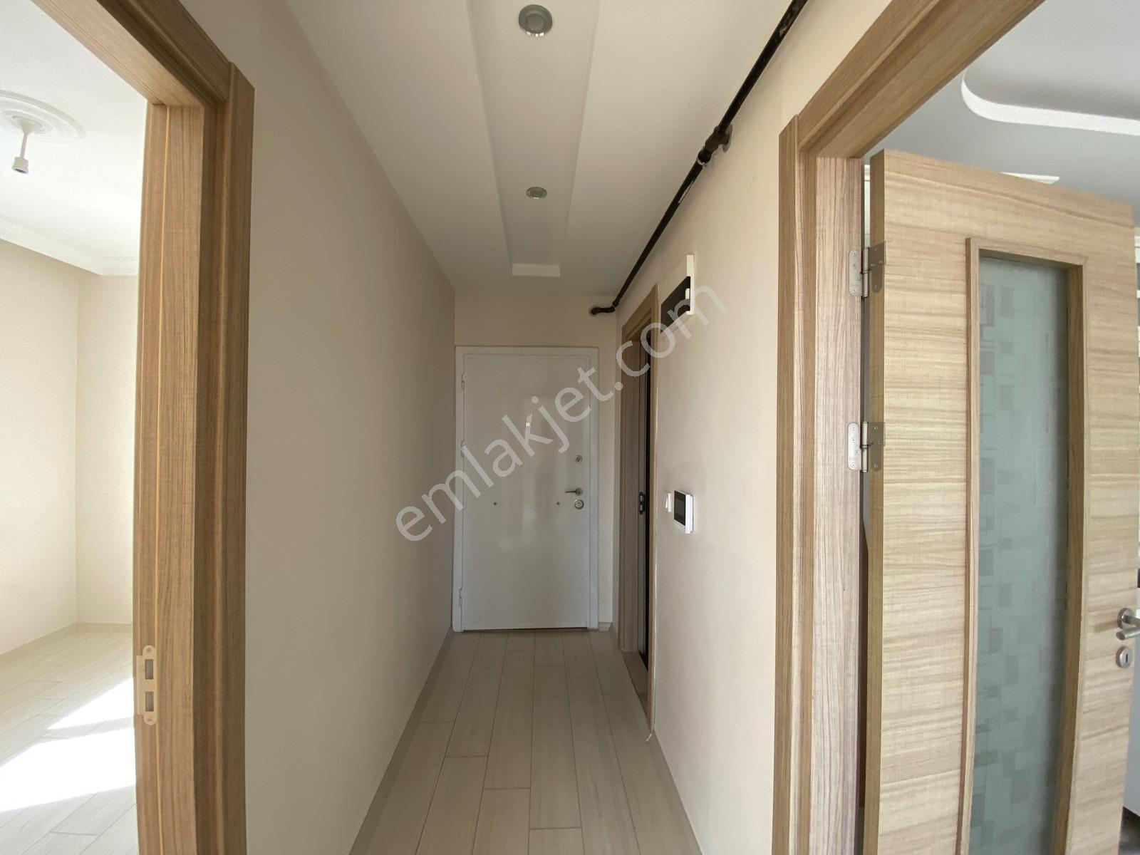 Buca İşçievleri'nde; Konak Ve Şirinyer'e Çok Yakın Kiralık Kullanışlı 2+1 Daire - Görsel 18