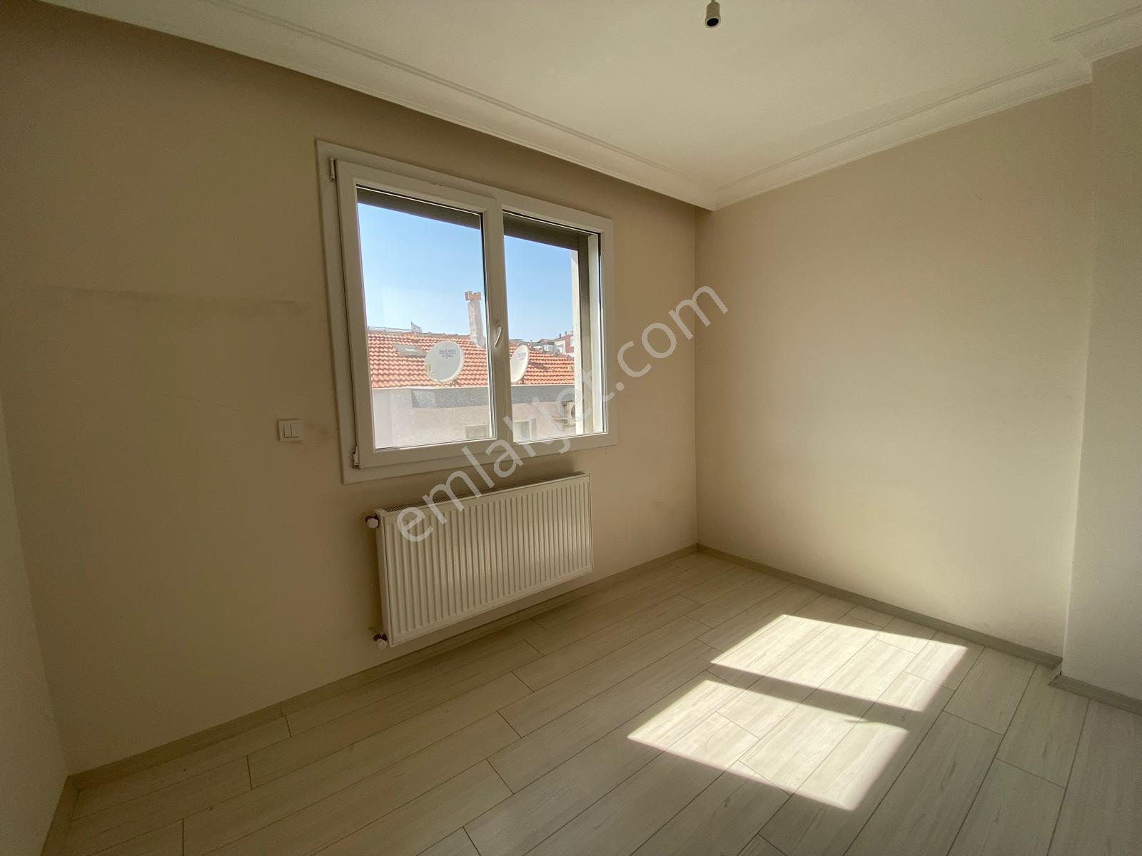 Buca İşçievleri'nde; Konak Ve Şirinyer'e Çok Yakın Kiralık Kullanışlı 2+1 Daire - Görsel 19