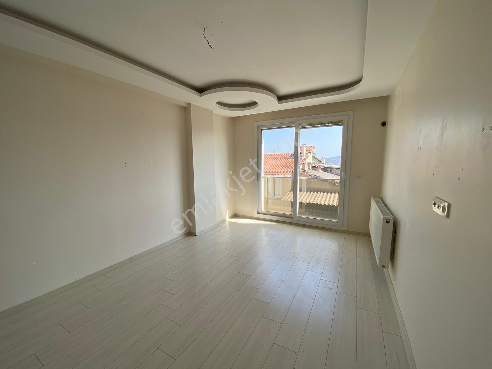 Buca İşçievleri'nde; Konak Ve Şirinyer'e Çok Yakın Kiralık Kullanışlı 2+1 Daire - Görsel 13