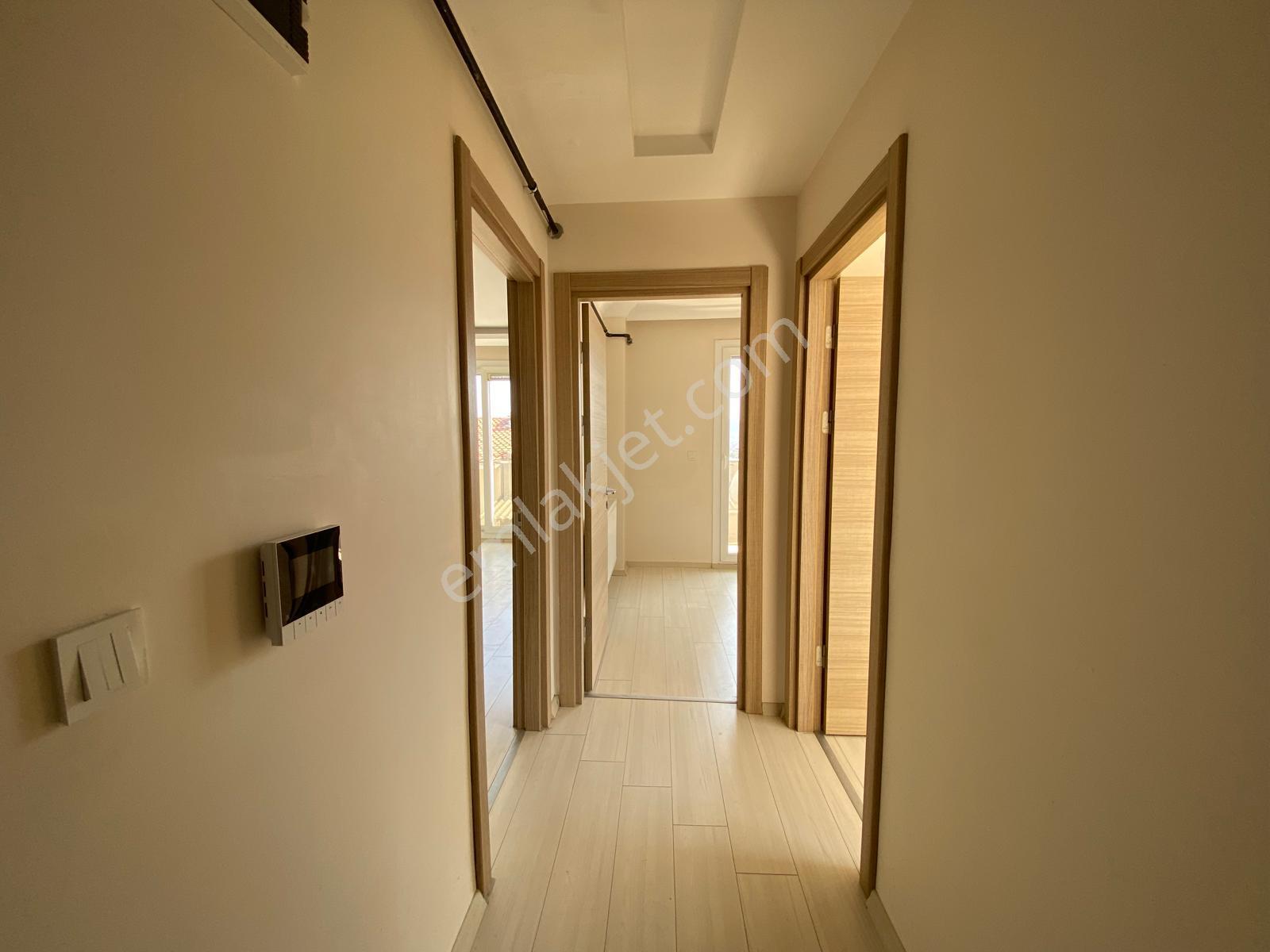 Buca İşçievleri'nde; Konak Ve Şirinyer'e Çok Yakın Kiralık Kullanışlı 2+1 Daire - Görsel 12