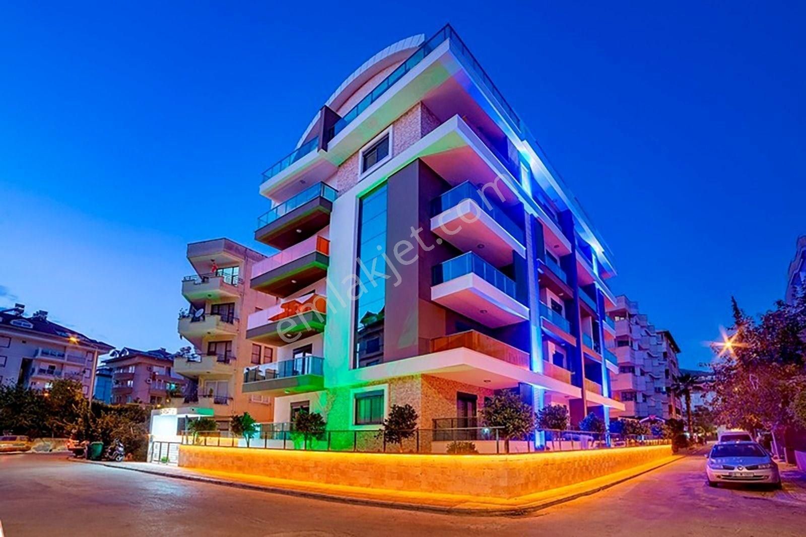 Alanya Güllerpınarı Denize 50 Mt. Mesafede 3+1 Satılık Daire