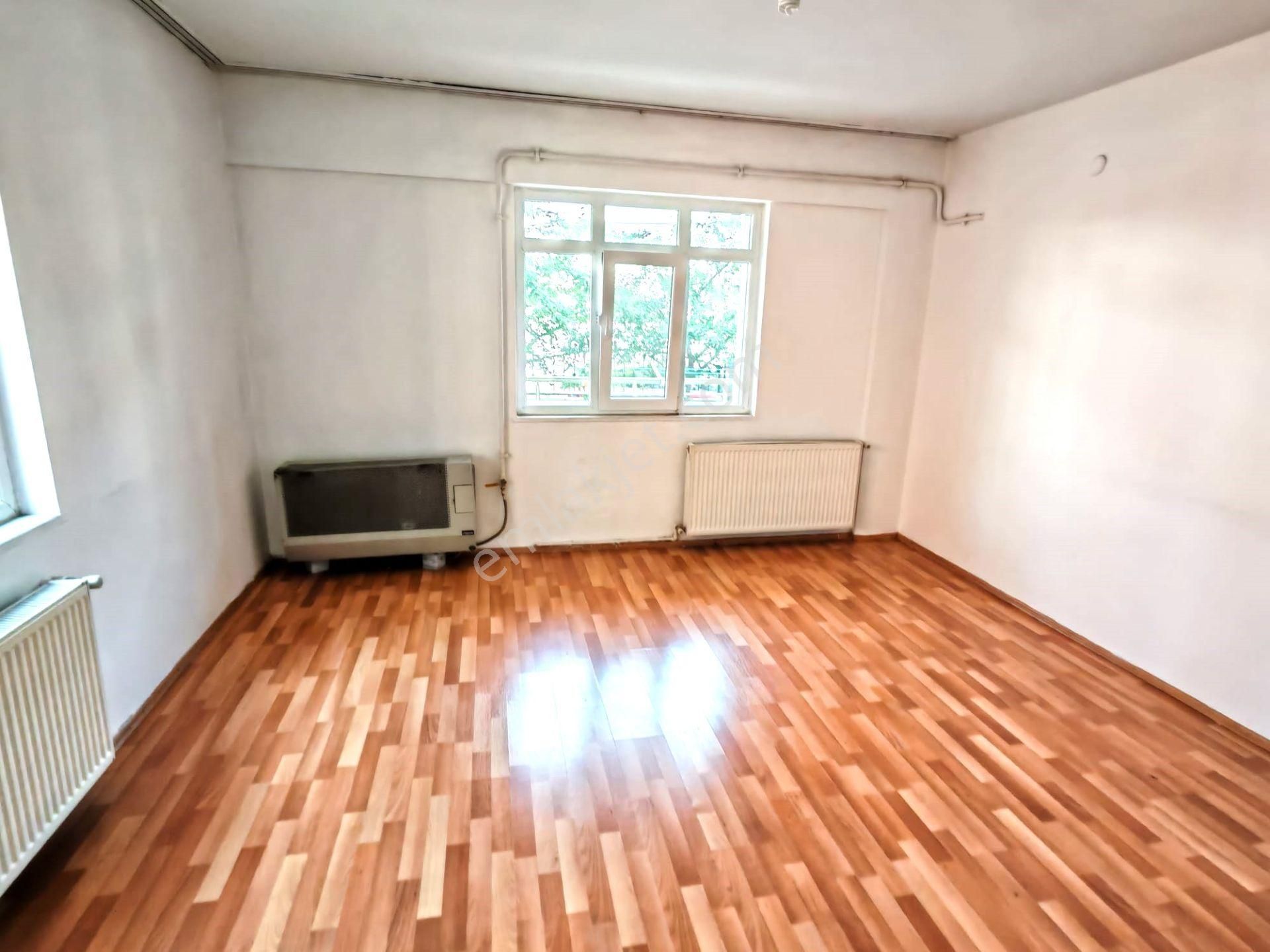 Derince Sırrıpaşa Mah. Kiralık 2+1 Yüksek Giriş Daire.