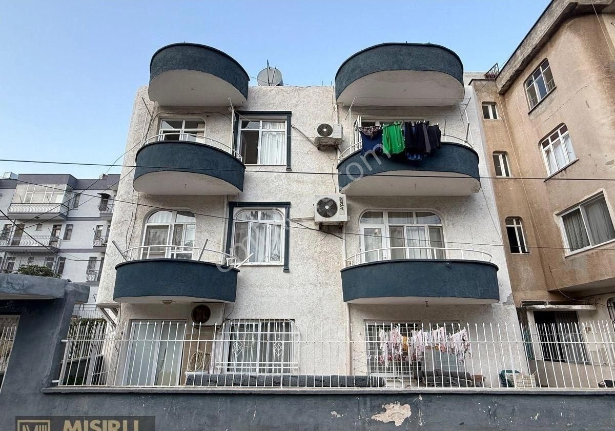 Mısırlı Gayrimenkul'den Satılık Sarımazı'da 2+1 Daire