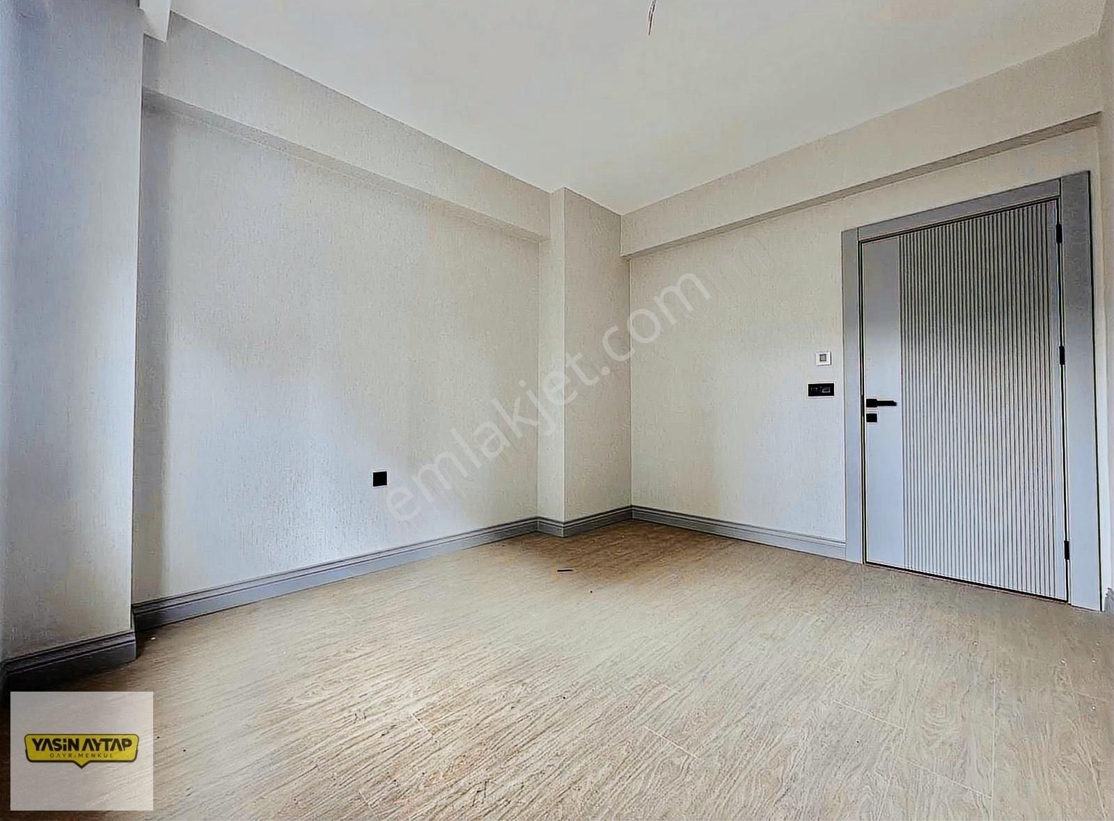 Konforun Yeni Adresi: Şefikcan'da 4+1 210m² Satılık Lüks Daire!