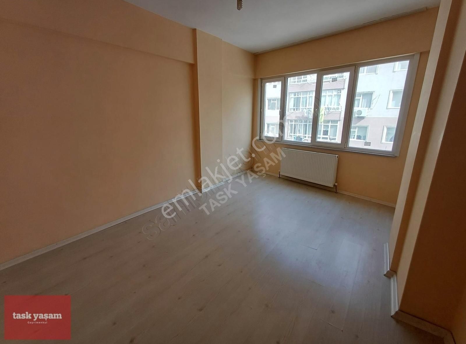 Gebze Yeni Bağdat Caddesi Üzerinde Arakat 2+1 Kiralık Daire
