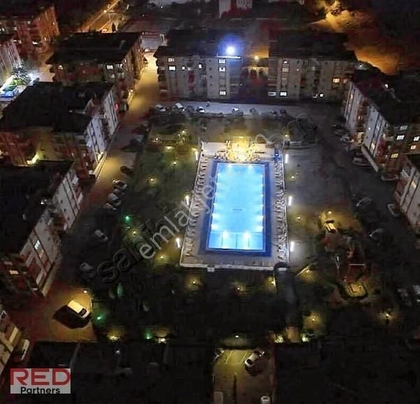 Tuzla Yayla'da Havuzlu Sitede Ferah Teraslı 4+1 Dublex!