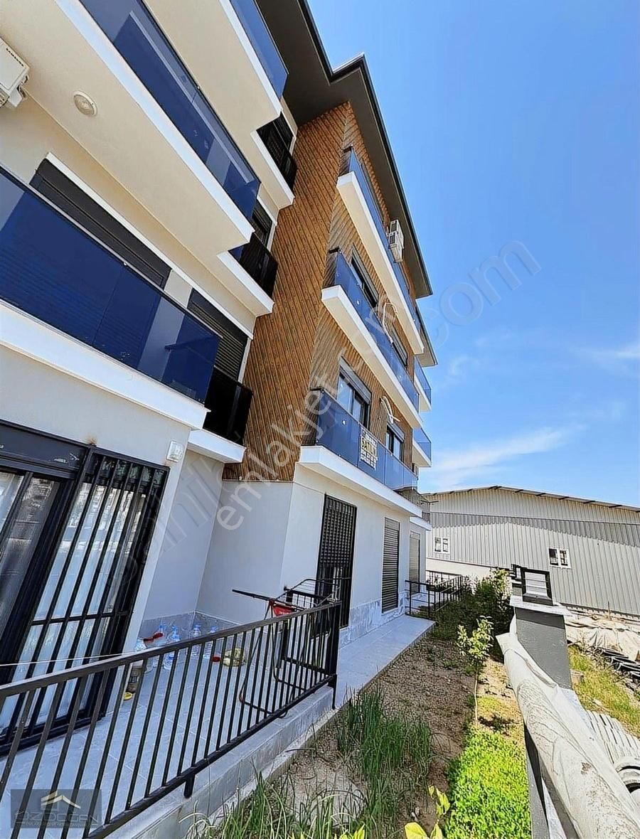 Özdoğan Emlaktan Ayanoğlun Da Havuzlu 1+1 Sıfır Daire