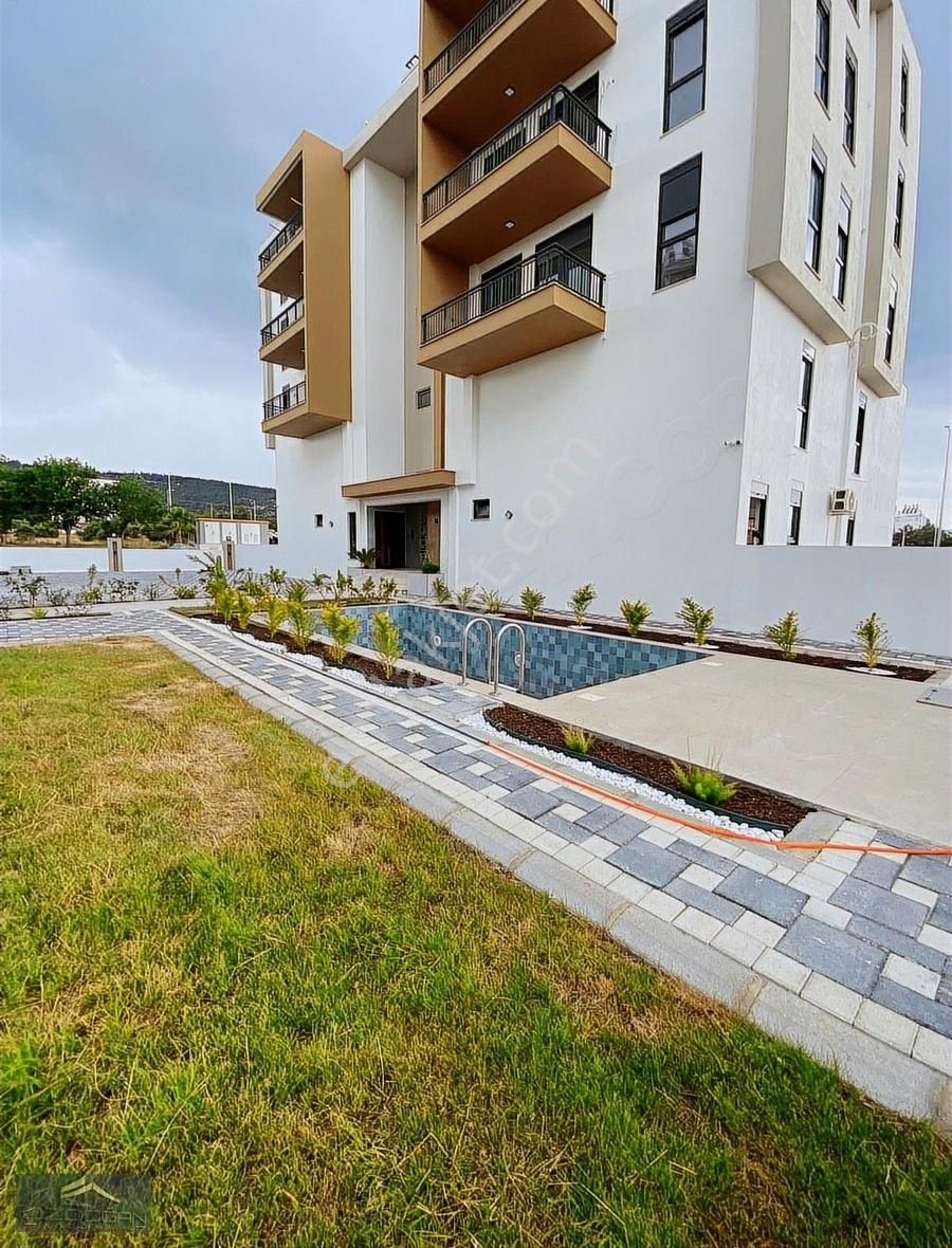 2+1 115 M2 Havuzlu Asansörlü 1.sınıf İşçilik Satılık Daire - Görsel 13