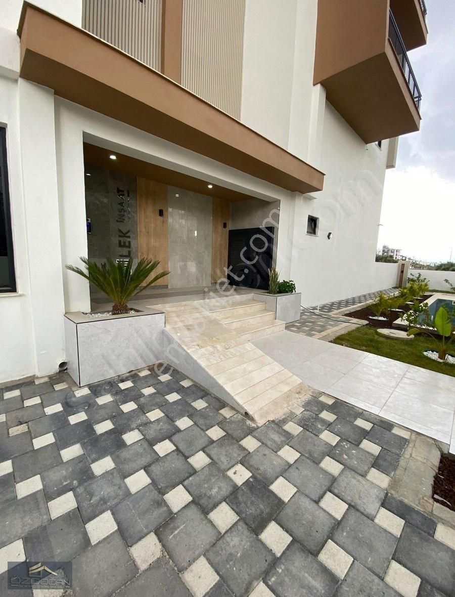 2+1 115 M2 Havuzlu Asansörlü 1.sınıf İşçilik Satılık Daire - Görsel 6