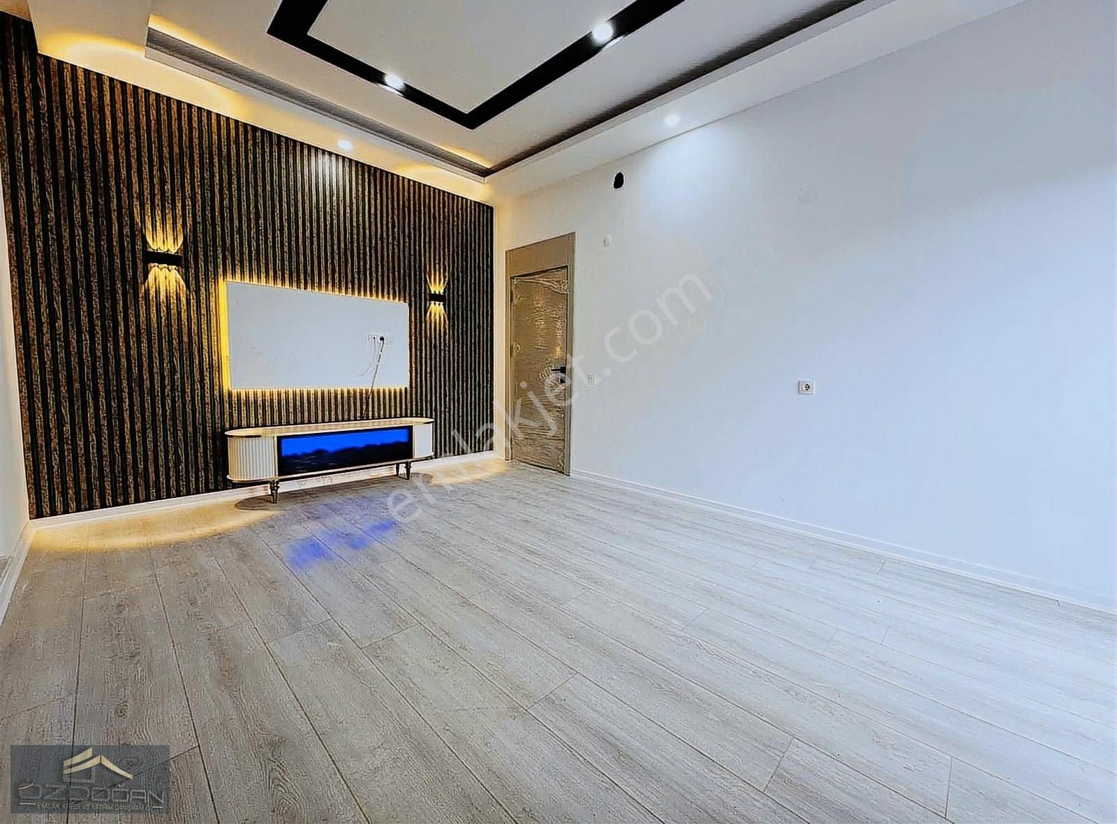 Özdoğan Emlak Tan Sütçüler De Site İçi 2+1 100m2 Katta Lüx Daire