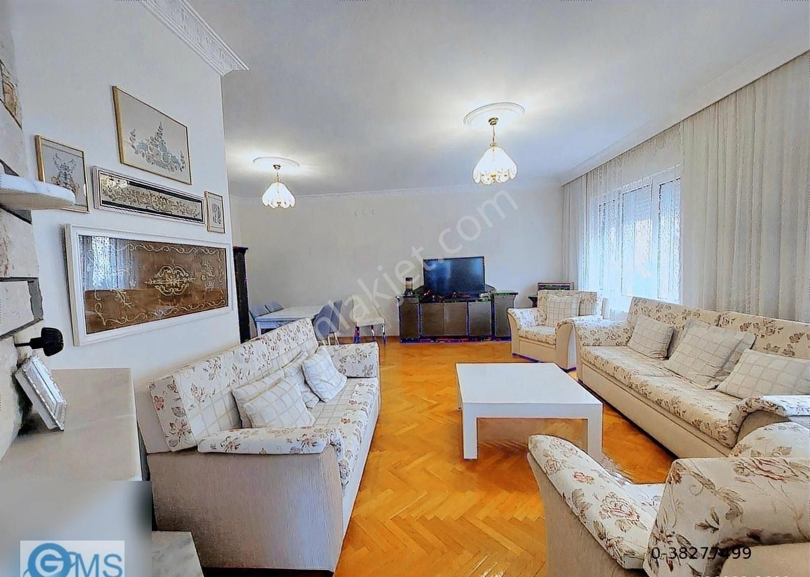 Liman Mahallesinde 2.katta Asansörlü 3+1 150m² Fırsat Daire