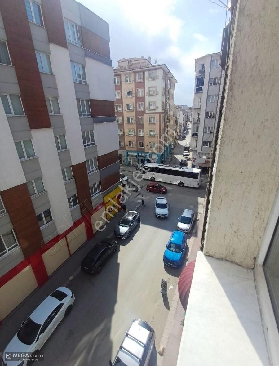 Tunalı Mahallesi Sakarya 2 Caddesinde Satılık 3+1 Daire