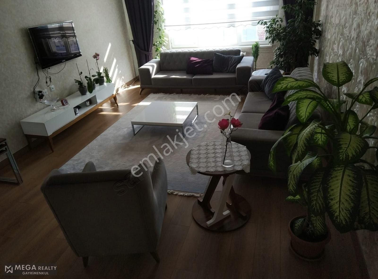 Mega Realty'den Doktorlar Cd De Ofis Ve Güzellik Salonuna Uygun