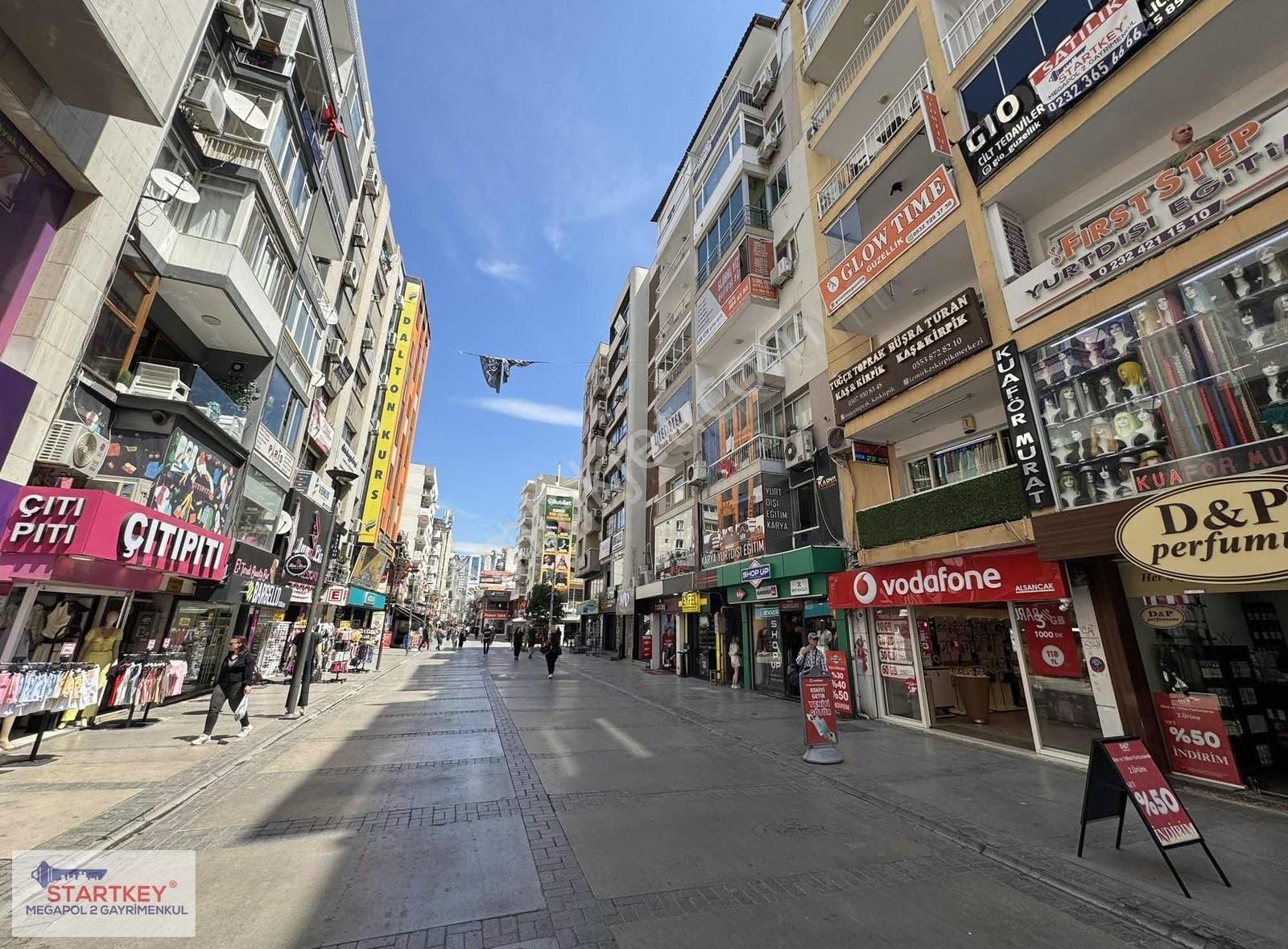 Alsancak Kıbrıs Şehitleri Caddesi Satılık Eşyalı 2+1 İşyeri