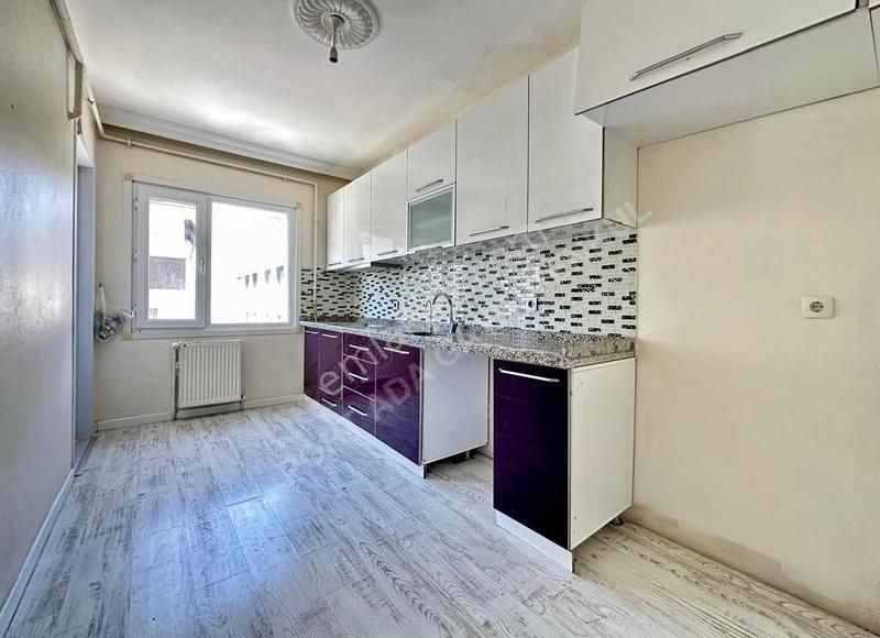 Port Ada Dan Sahilin Dibinde 3+1 Site İçi Kullanışlı Ara Kat