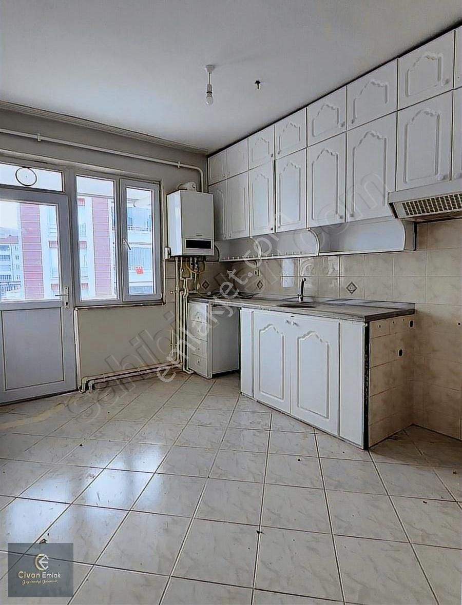 Ladık Merkezde Kıralık 3+1