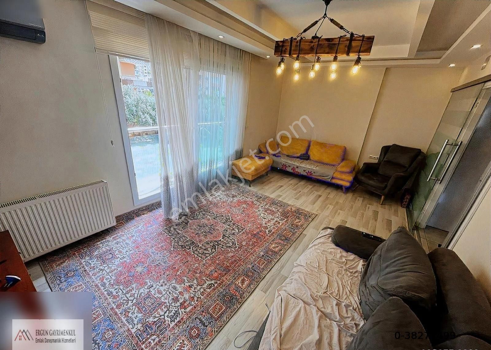 Ergünden Hürriyette Ayrımutfak Satılık Doğalgazlı 2+1 Daire