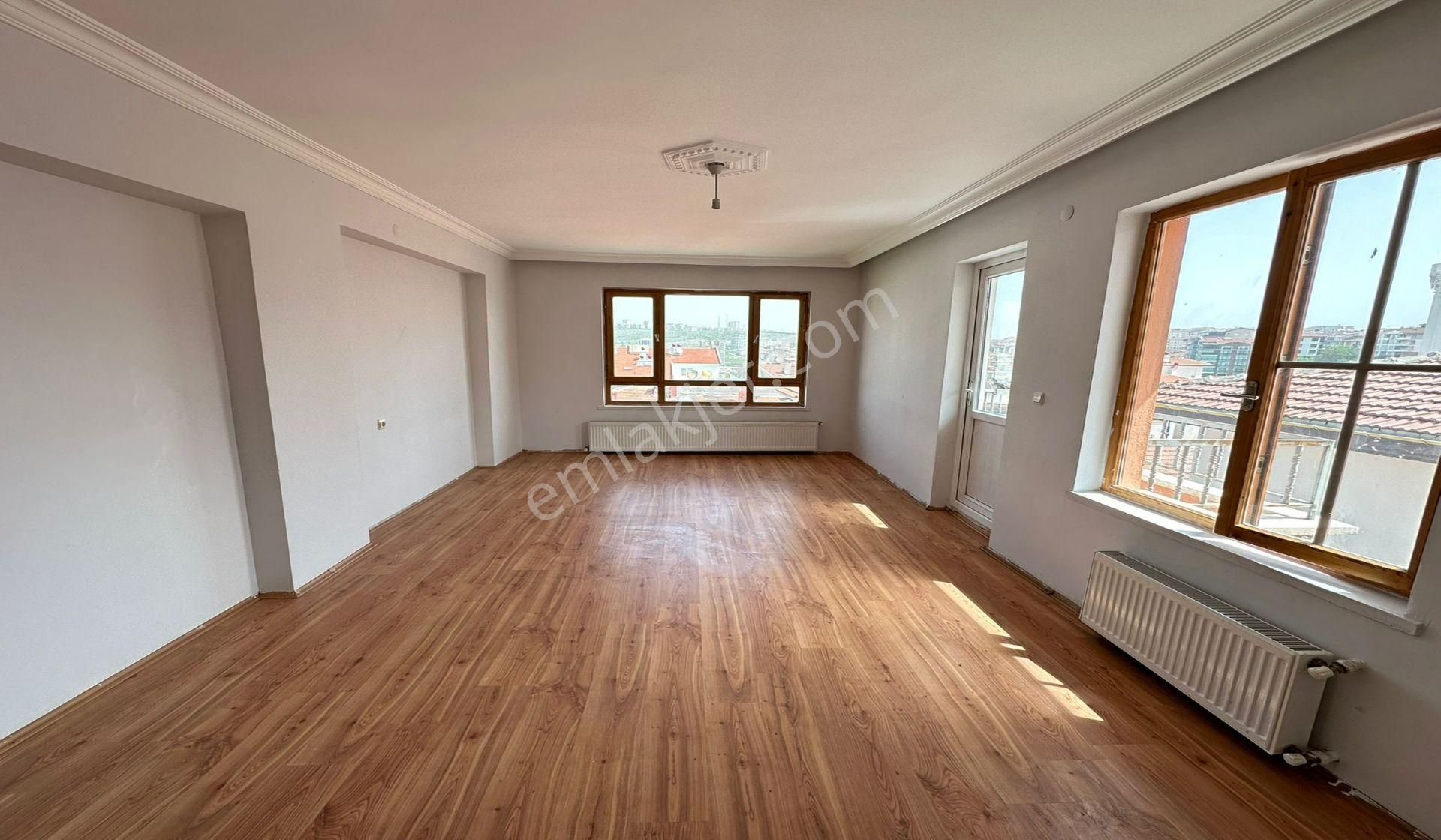 Kanuni Genç Osman Lisesi Yakını Katta 3+1 Kiralık Daire