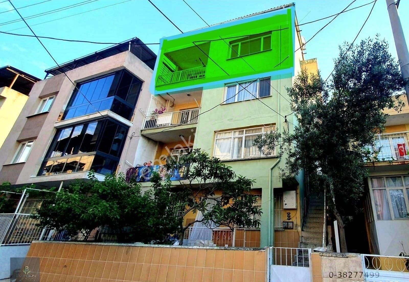 Karabağlar Aşık Veysel Mahallesinde Satılık 3+1 Daire