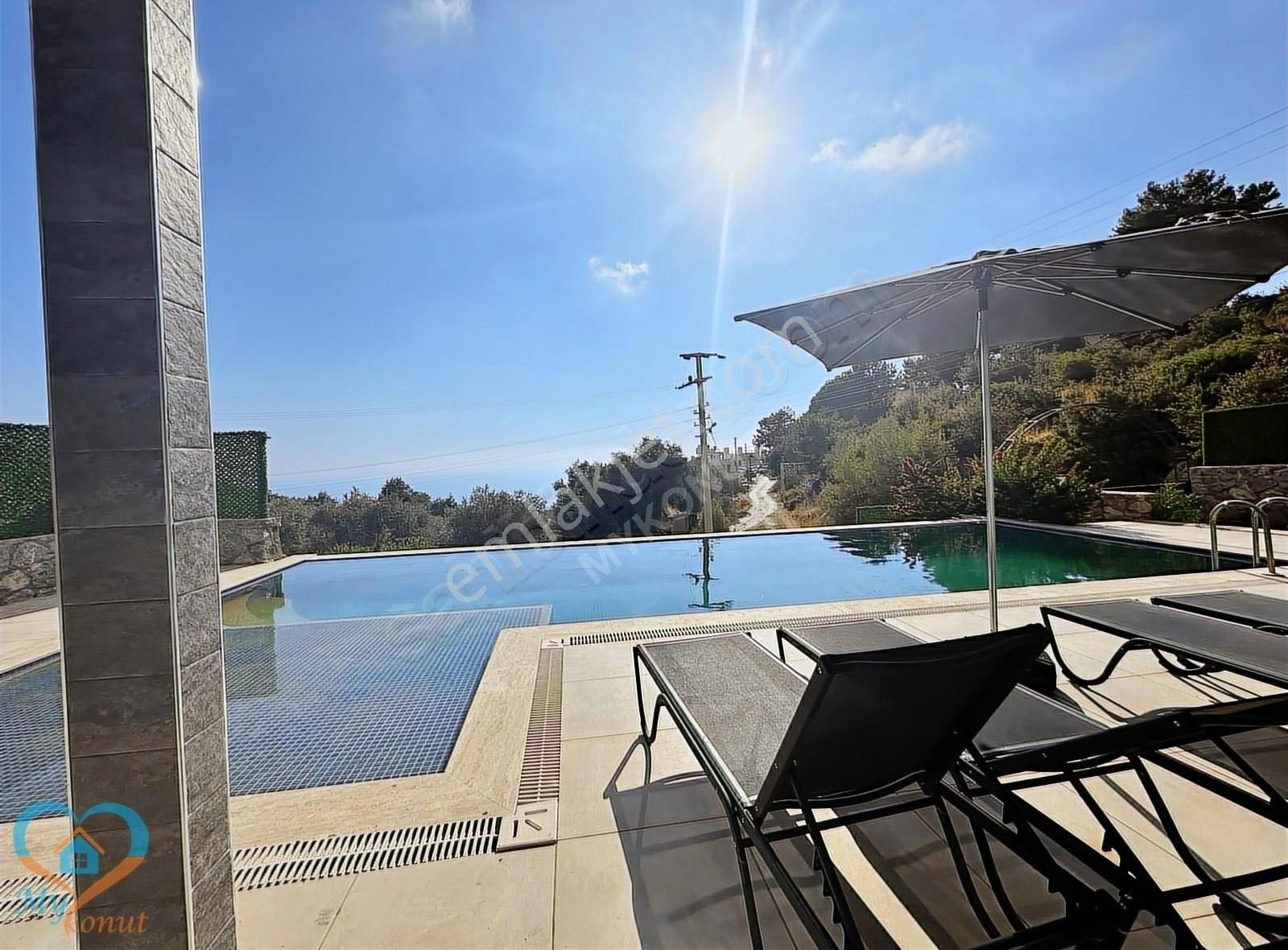 Mykonut'tan Faralya'da Muhteşem Deniz Manzaralı Satılık Villa