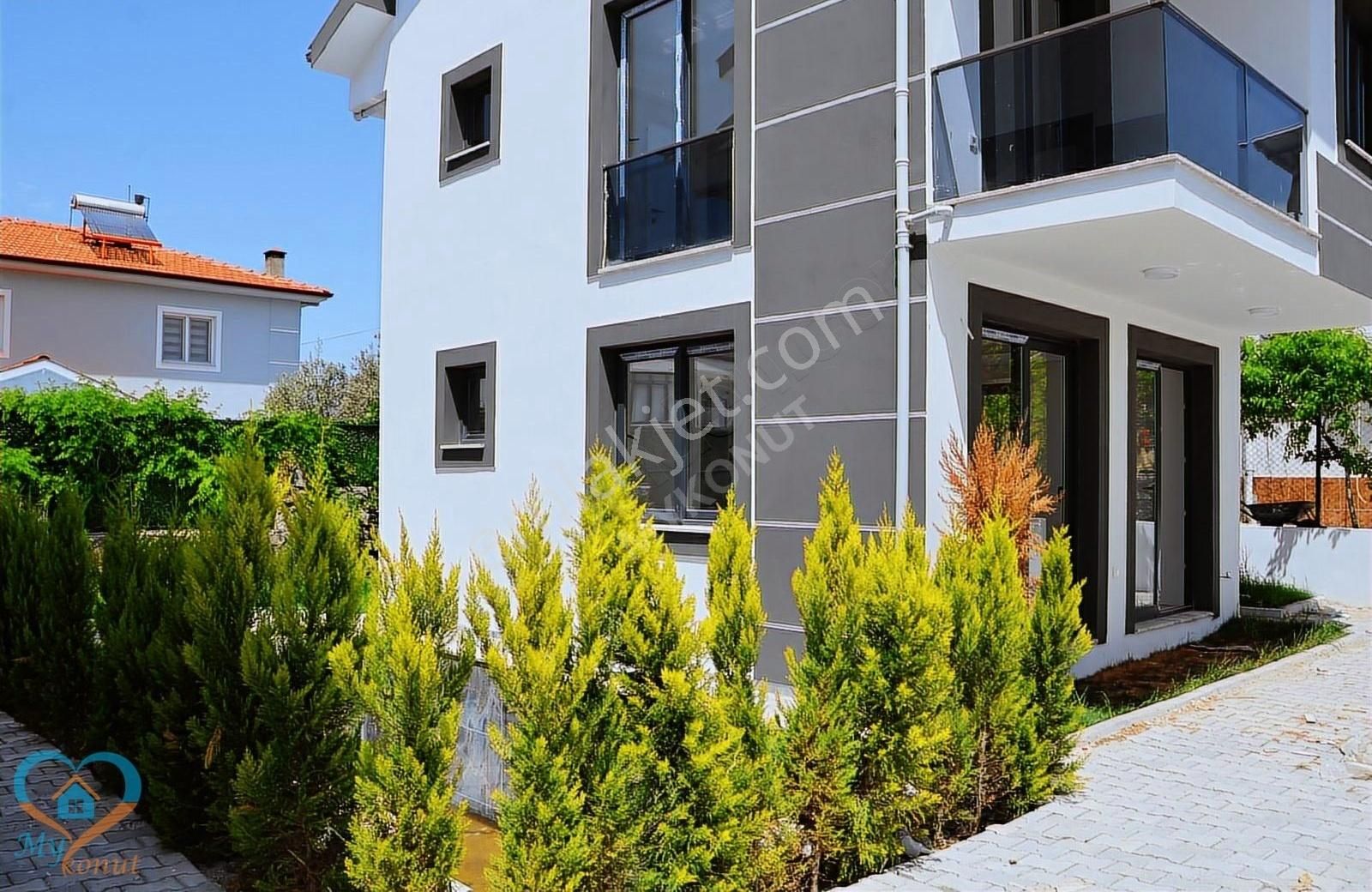 Mykonut'tan Seydikemer'de Müstakil Havuzlu 3+1 Satılık Villa