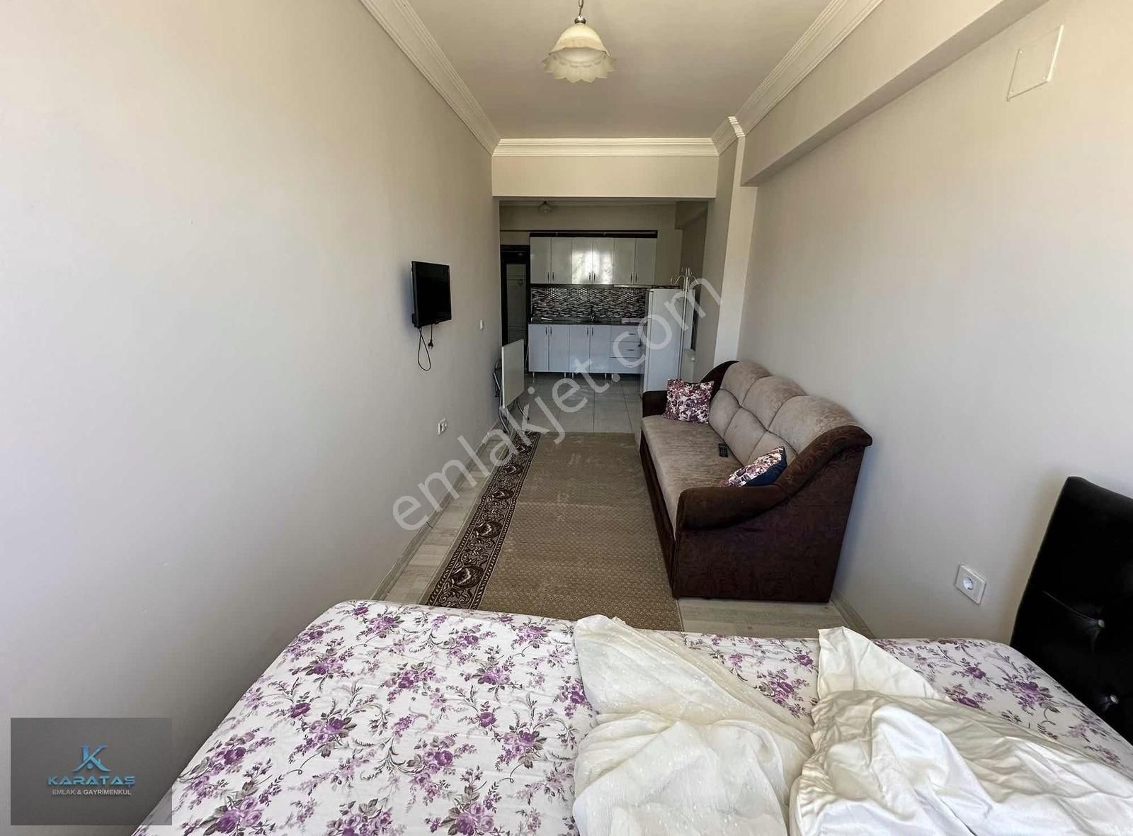 Üniversite Civarı Satılık 1+1 Eşyalı Daire Ön Cephe