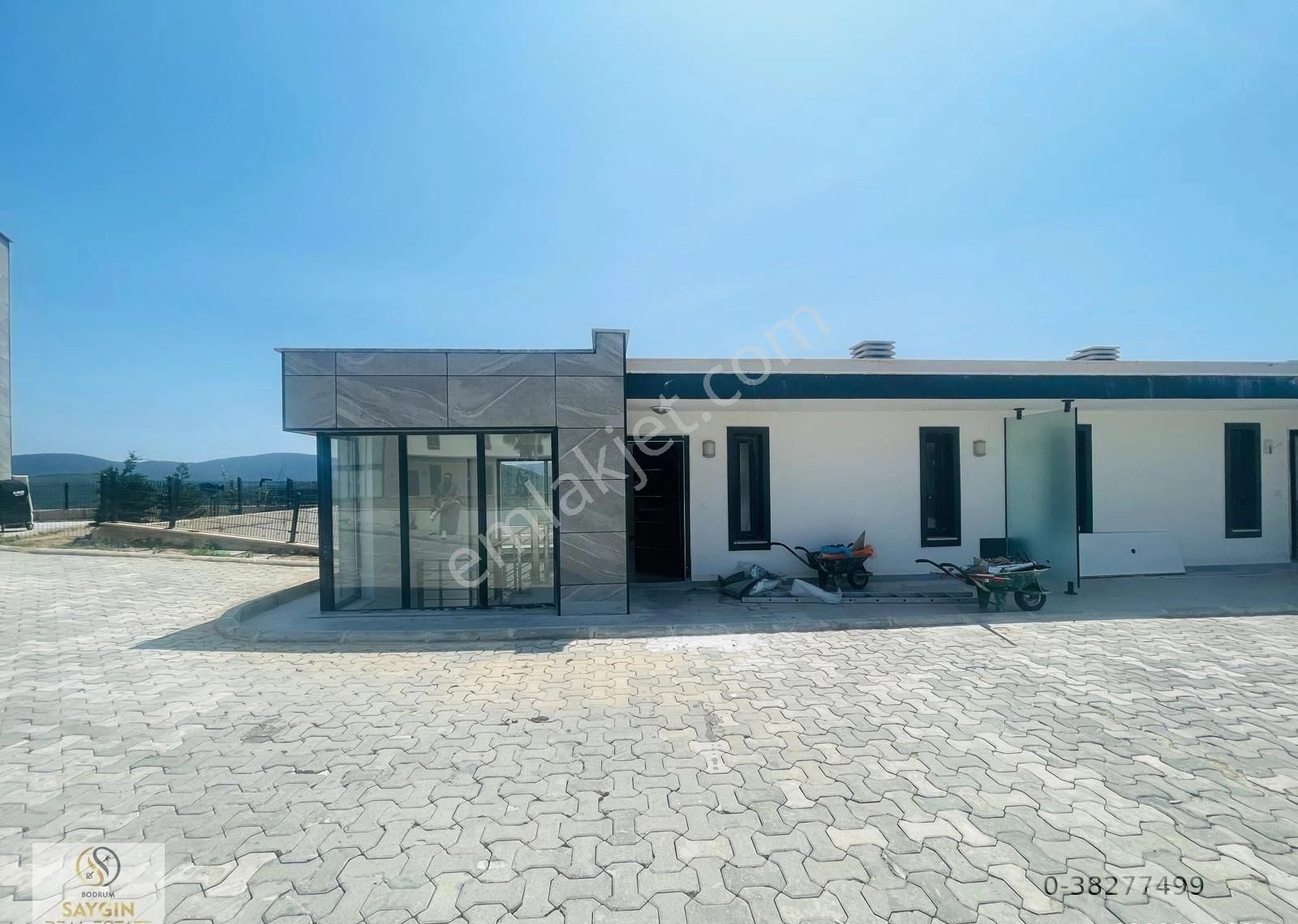 Deniz Manzaralı, Özel Plajlı, Güvenlikli Site , 3 Banyolu Villa - Görsel 19