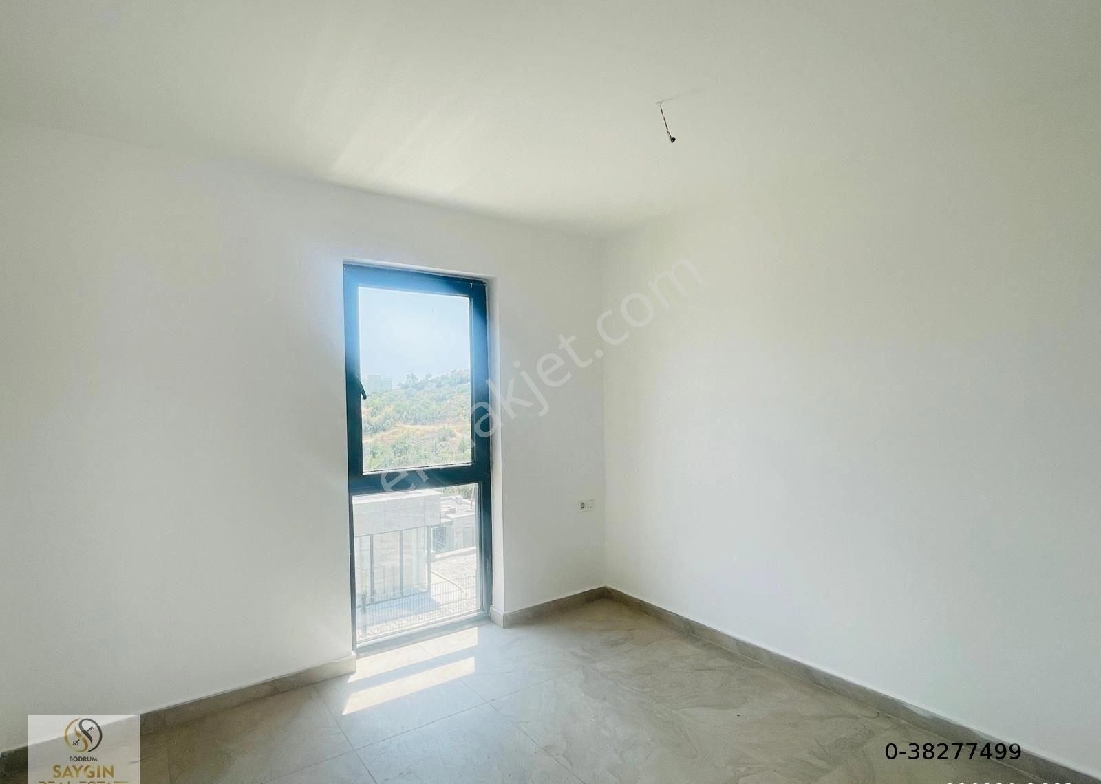 Deniz Manzaralı, Özel Plajlı, Güvenlikli Site , 3 Banyolu Villa - Görsel 14