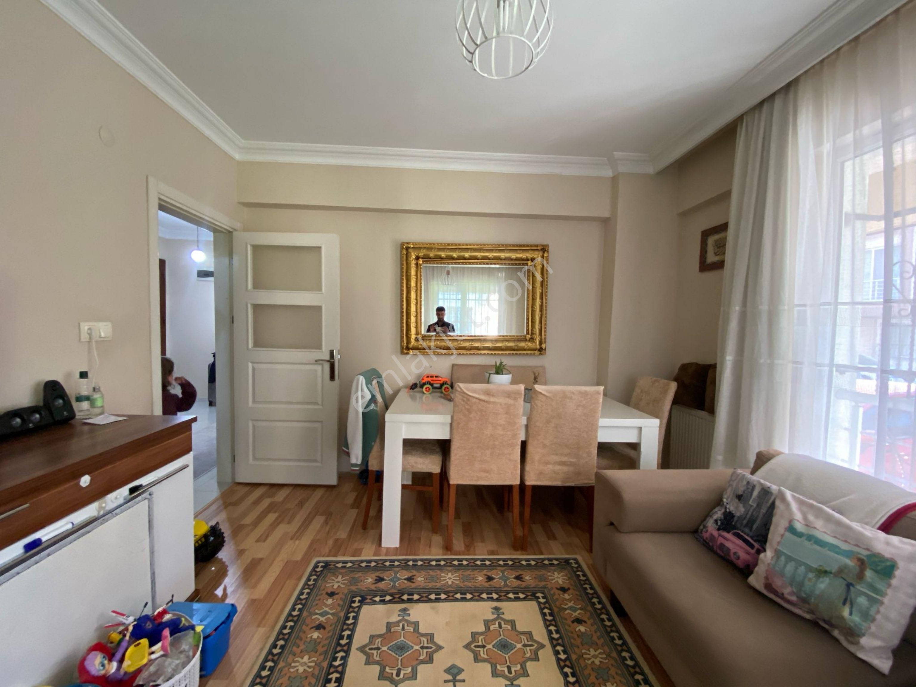 Çobançeşmede Bülent Ecevit Bulvarında Satılık 2+1 Daire