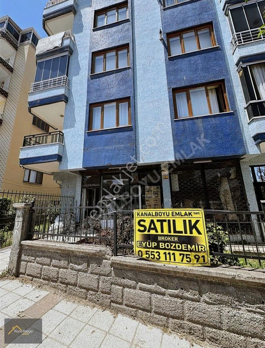 Kanalboyu Emlaktan Başharıkta 90 M2 Satılık Dükkan