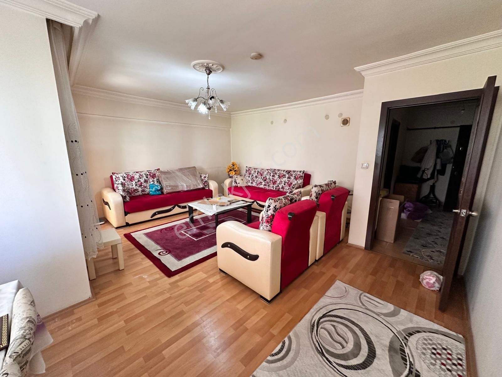 İlkewimm'den Şehitler Caddesinde Kiralık 2+1 Daire !